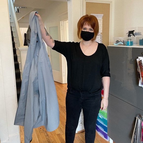 Meet your Posher, Cara - Picture 2 of 2